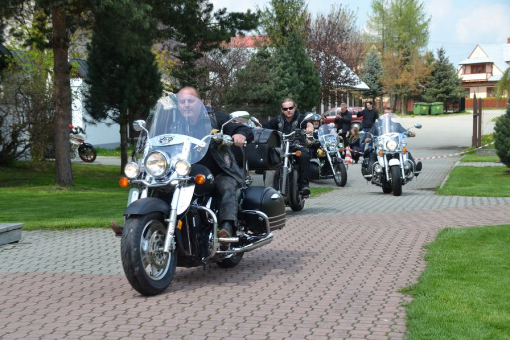 Motocykliści rozpoczynają sezon w Ludźmierzu