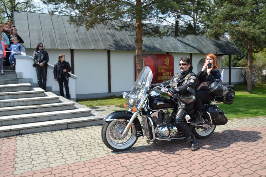 Motocykliści rozpoczynają sezon w Ludźmierzu