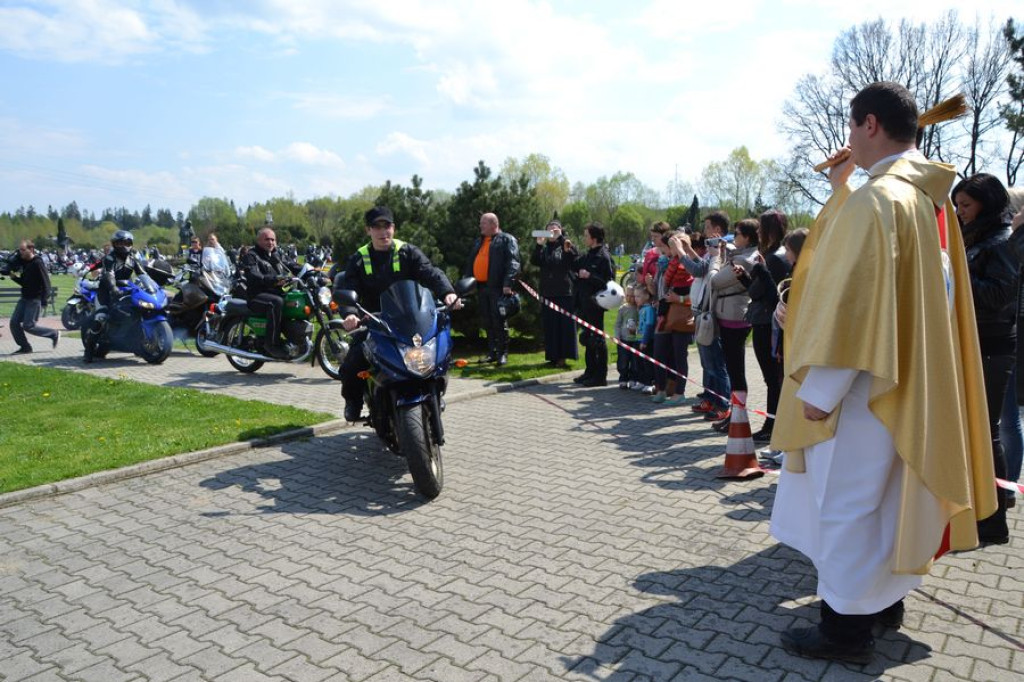Motocykliści rozpoczynają sezon w Ludźmierzu