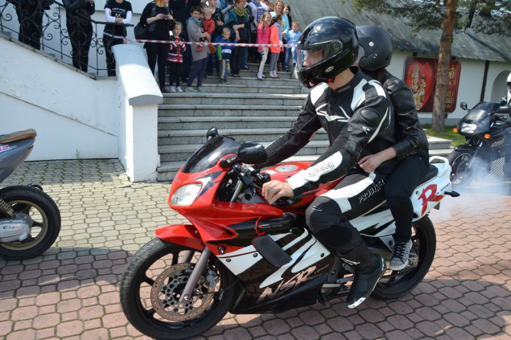 Motocykliści rozpoczynają sezon w Ludźmierzu