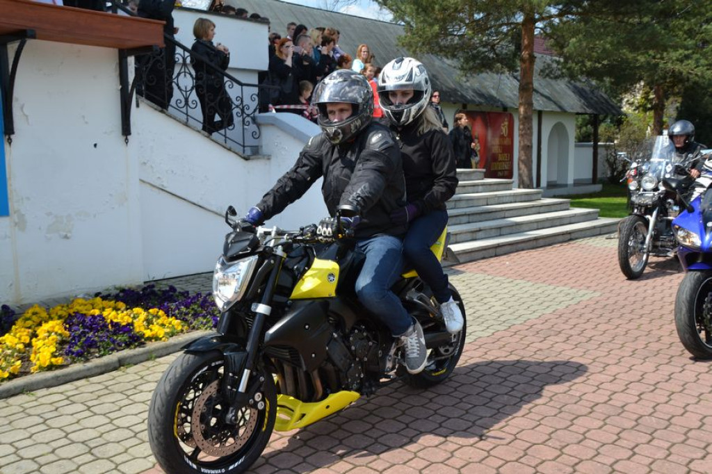 Motocykliści rozpoczynają sezon w Ludźmierzu