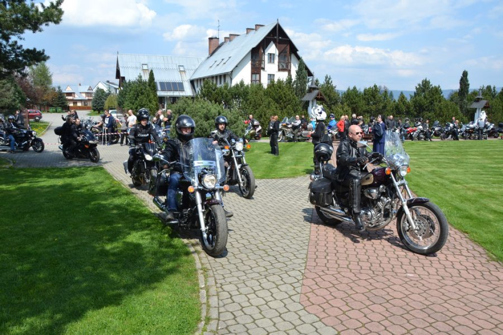 Motocykliści rozpoczynają sezon w Ludźmierzu