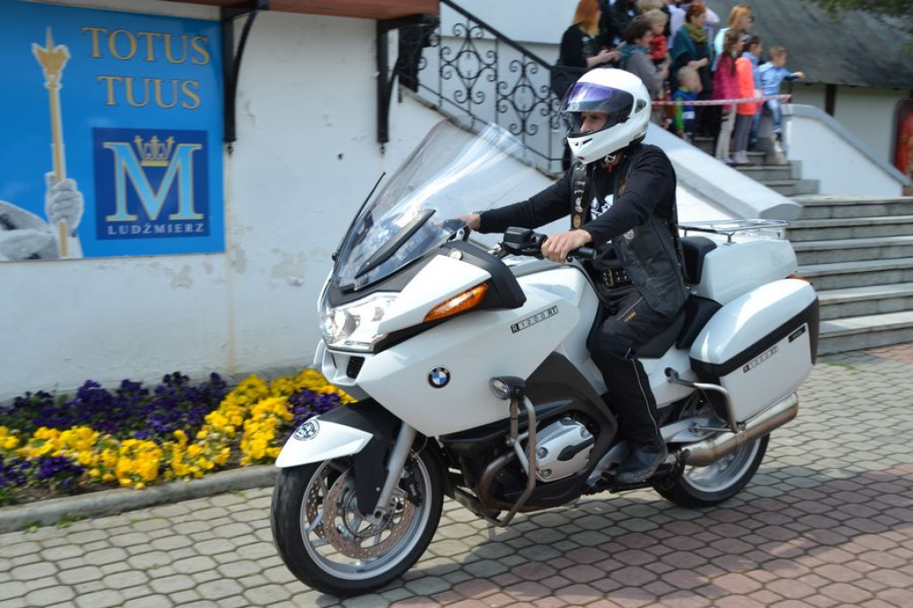 Motocykliści rozpoczynają sezon w Ludźmierzu