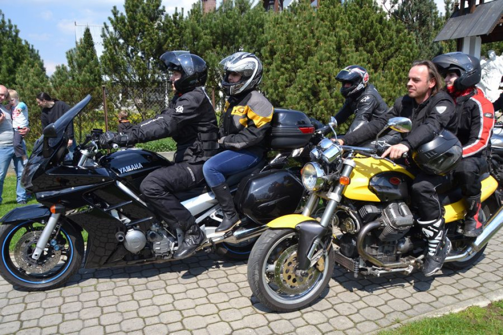Motocykliści rozpoczynają sezon w Ludźmierzu