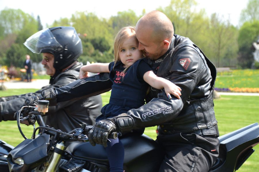 Motocykliści rozpoczynają sezon w Ludźmierzu