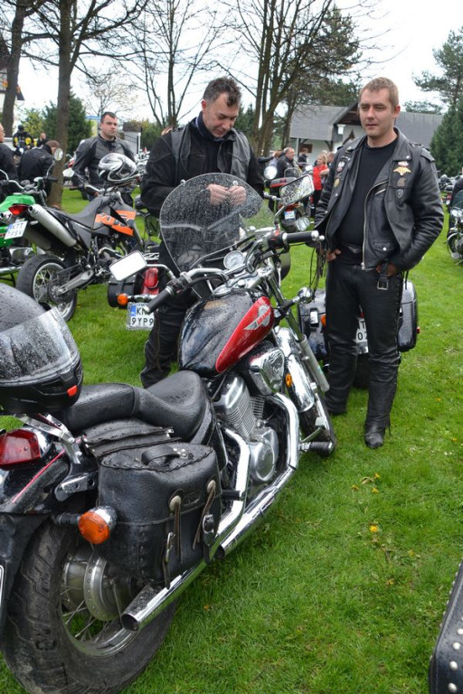 Motocykliści rozpoczynają sezon w Ludźmierzu