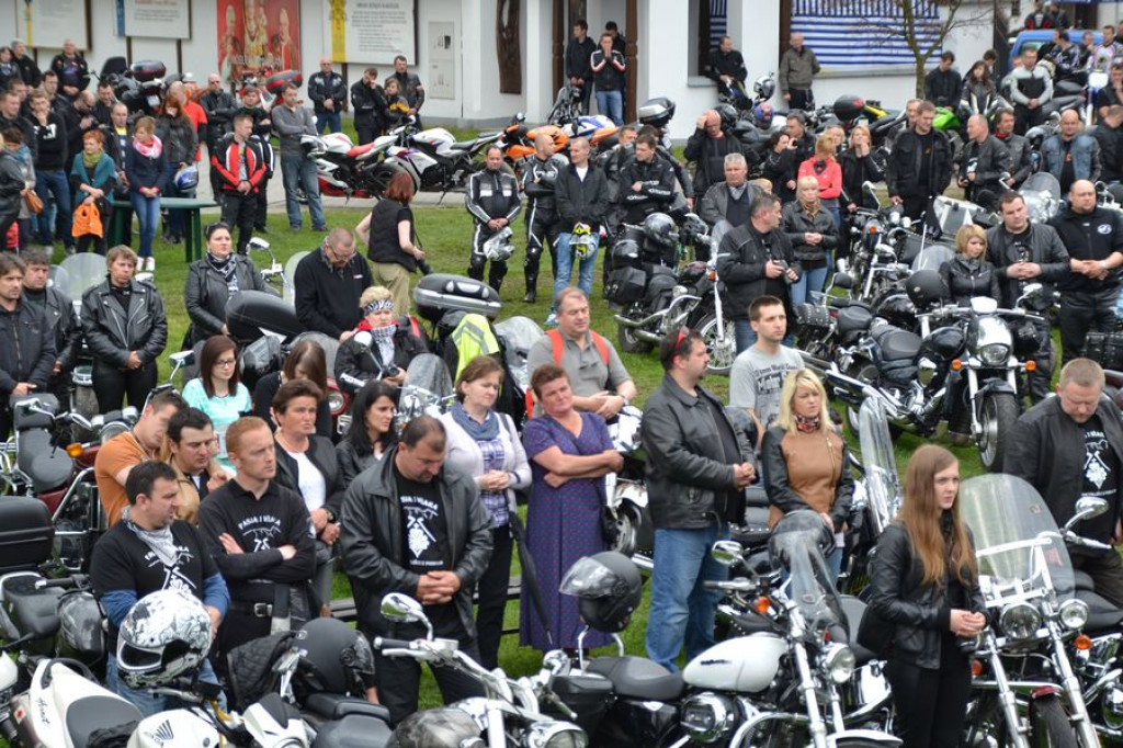 Motocykliści rozpoczynają sezon w Ludźmierzu