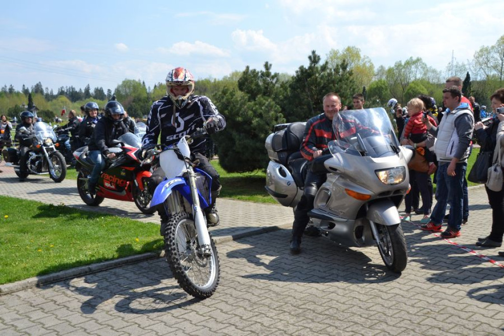 Motocykliści rozpoczynają sezon w Ludźmierzu