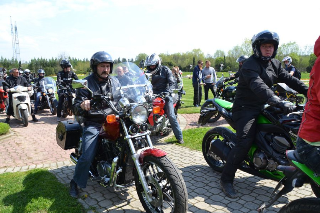 Motocykliści rozpoczynają sezon w Ludźmierzu