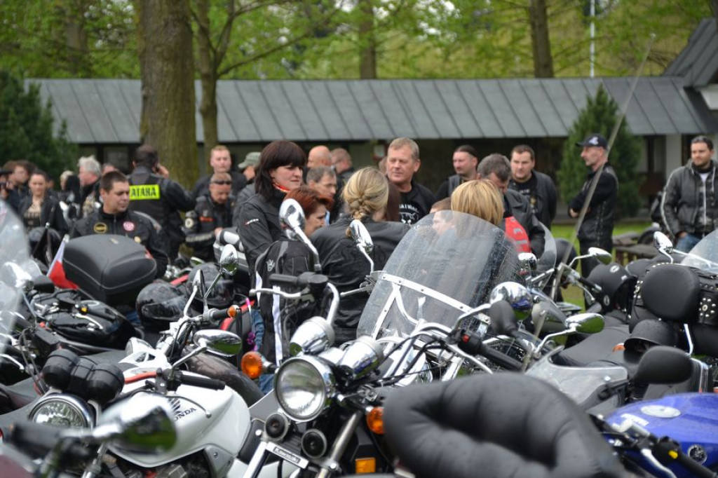 Motocykliści rozpoczynają sezon w Ludźmierzu