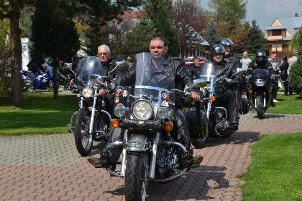 Motocykliści rozpoczynają sezon w Ludźmierzu