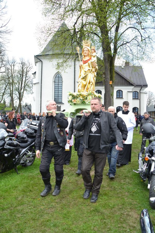 Motocykliści rozpoczynają sezon w Ludźmierzu