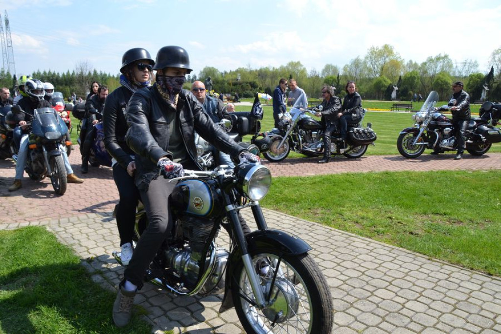 Motocykliści rozpoczynają sezon w Ludźmierzu