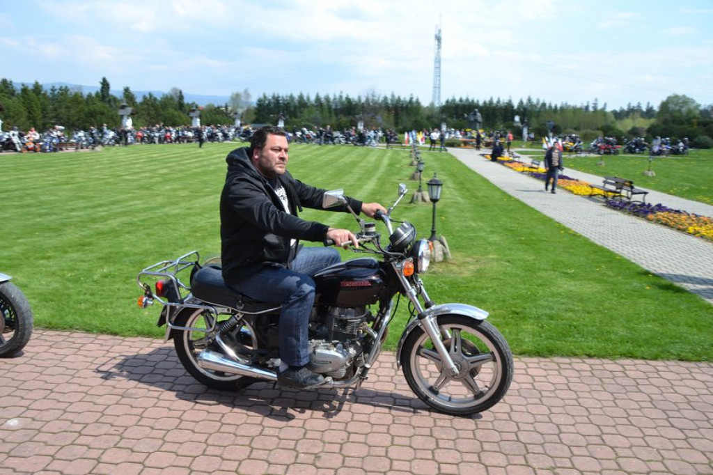 Motocykliści rozpoczynają sezon w Ludźmierzu