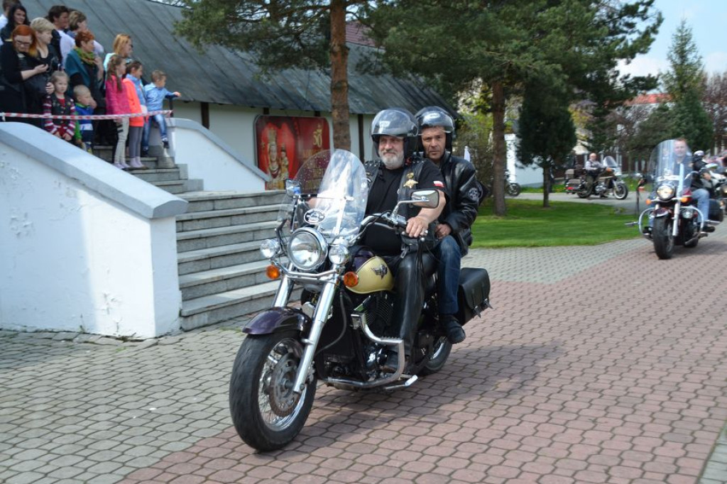 Motocykliści rozpoczynają sezon w Ludźmierzu