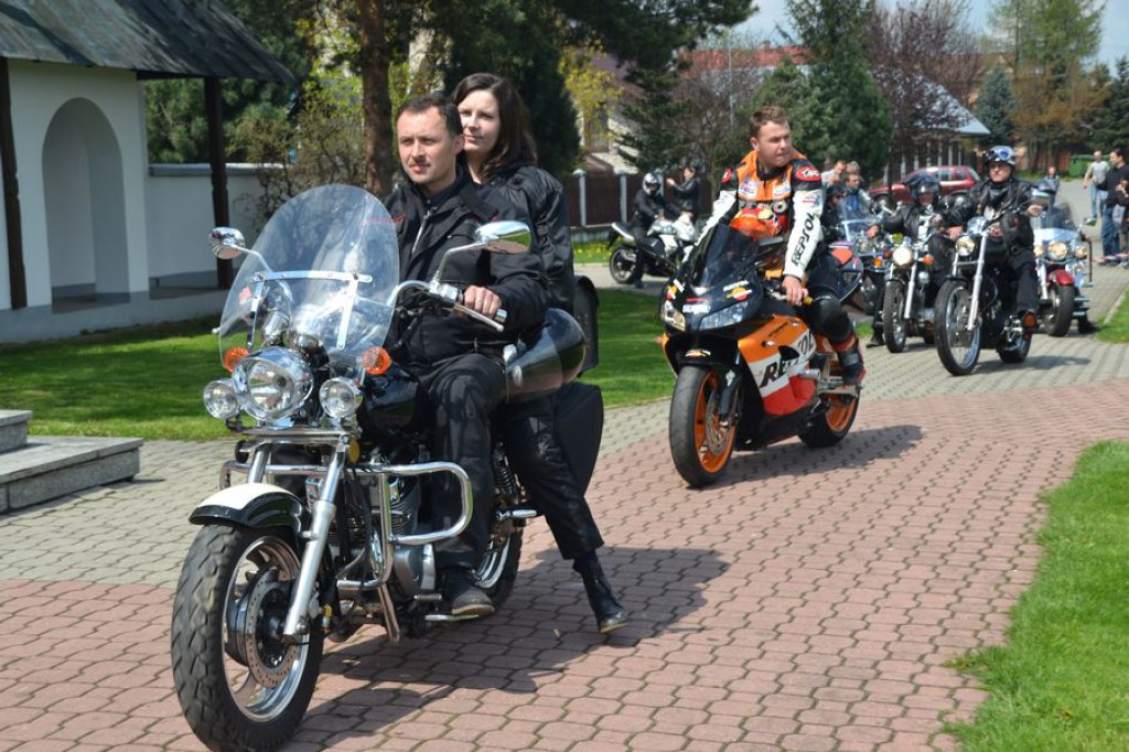 Motocykliści rozpoczynają sezon w Ludźmierzu