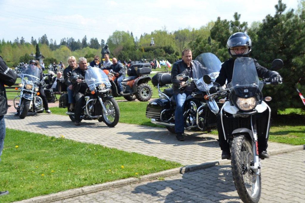 Motocykliści rozpoczynają sezon w Ludźmierzu