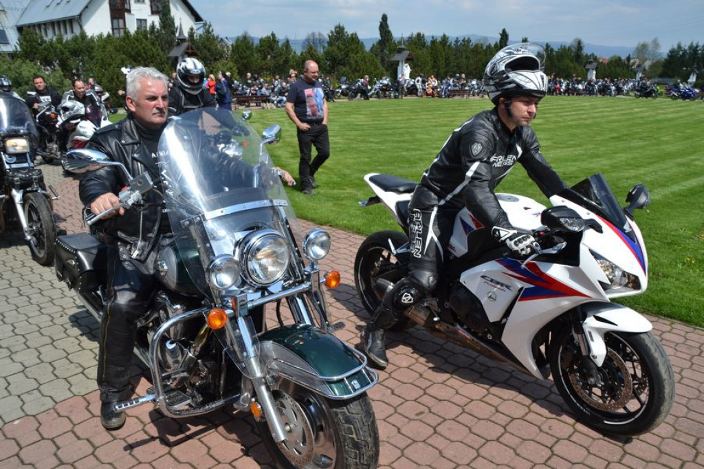Motocykliści rozpoczynają sezon w Ludźmierzu