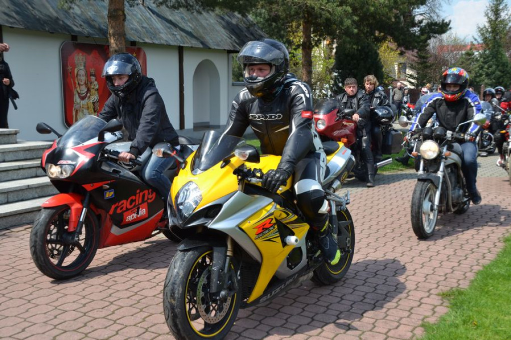 Motocykliści rozpoczynają sezon w Ludźmierzu