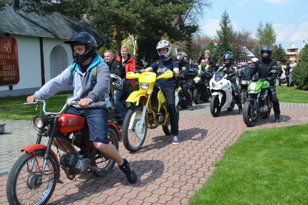 Motocykliści rozpoczynają sezon w Ludźmierzu