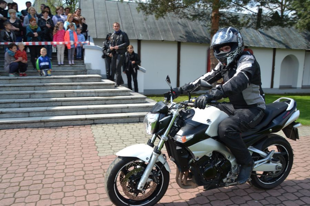 Motocykliści rozpoczynają sezon w Ludźmierzu