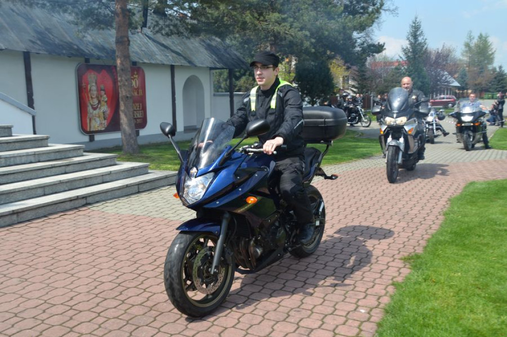 Motocykliści rozpoczynają sezon w Ludźmierzu