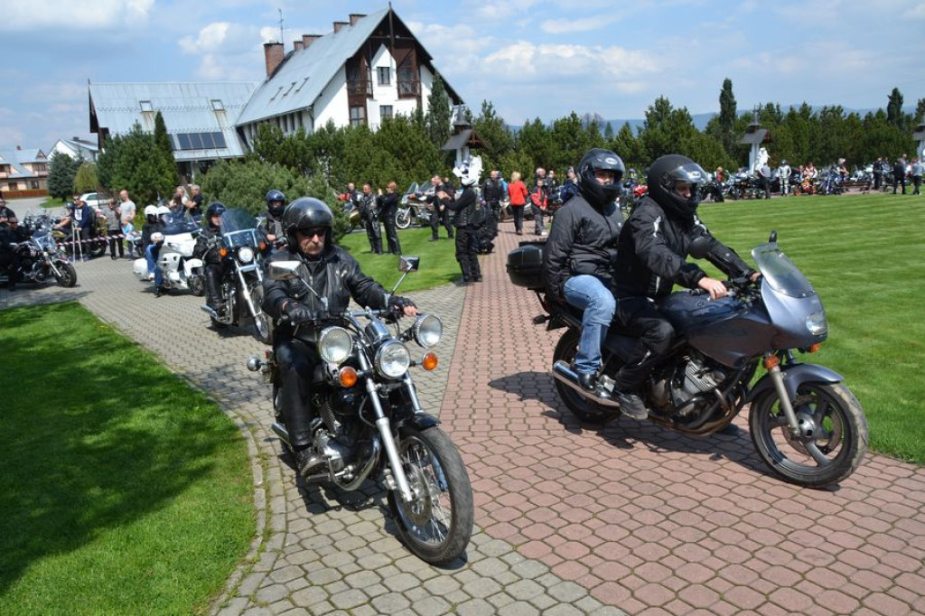 Motocykliści rozpoczynają sezon w Ludźmierzu