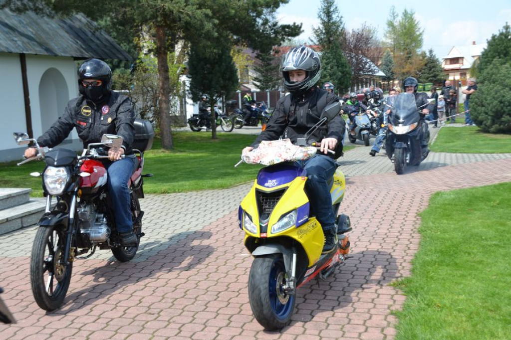 Motocykliści rozpoczynają sezon w Ludźmierzu