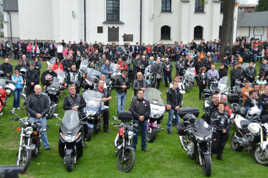 Motocykliści rozpoczynają sezon w Ludźmierzu