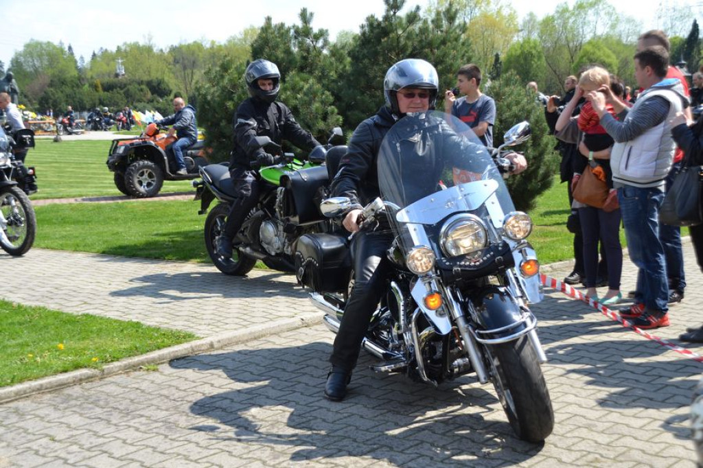 Motocykliści rozpoczynają sezon w Ludźmierzu