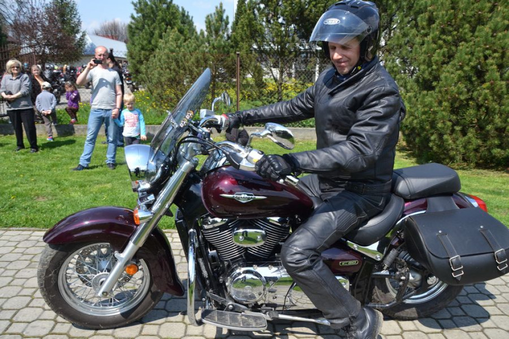 Motocykliści rozpoczynają sezon w Ludźmierzu