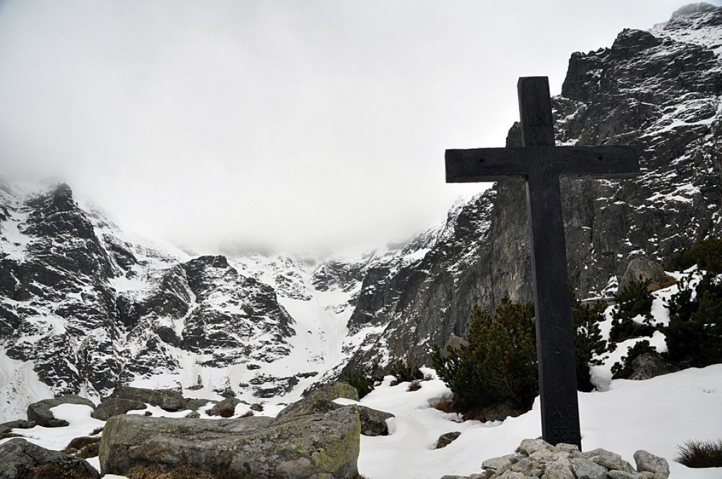 Majowe Morskie Oko i Czarny Staw pod Rysami