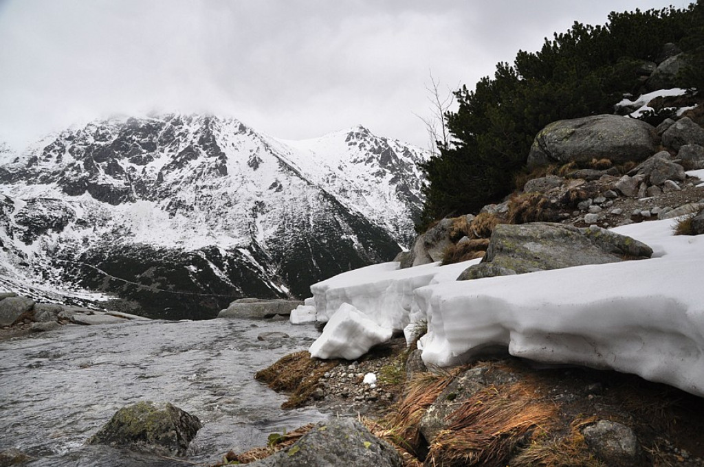 Majowe Morskie Oko i Czarny Staw pod Rysami