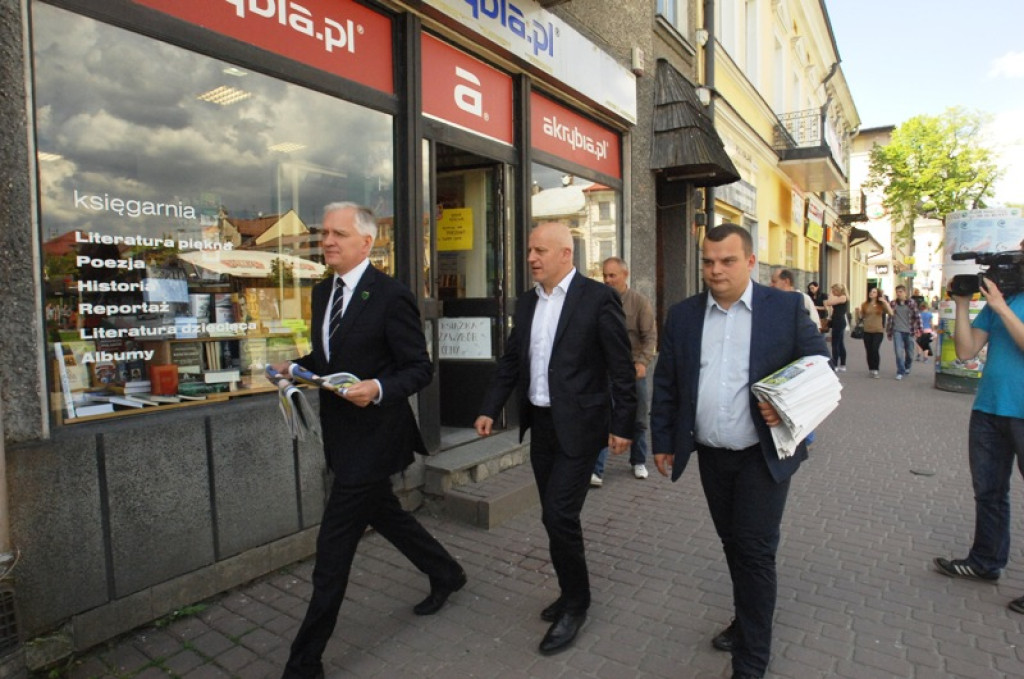 Jarosław Gowin na nowotarskim rynku