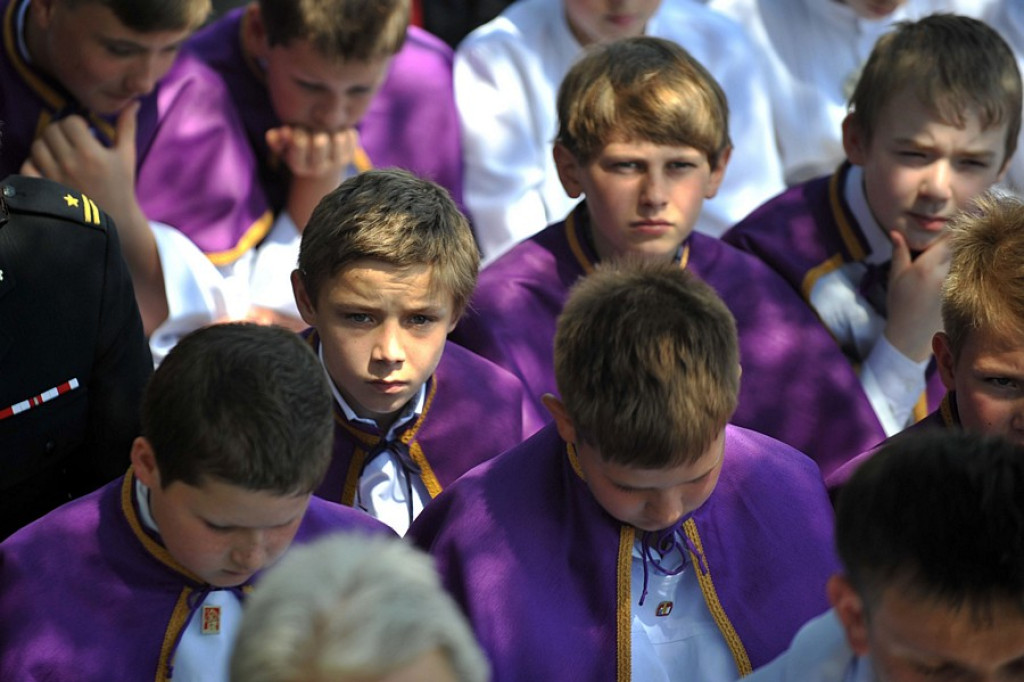 Salwy honorowe na pożegnanie ks. prałata Tadeusza Juchasa