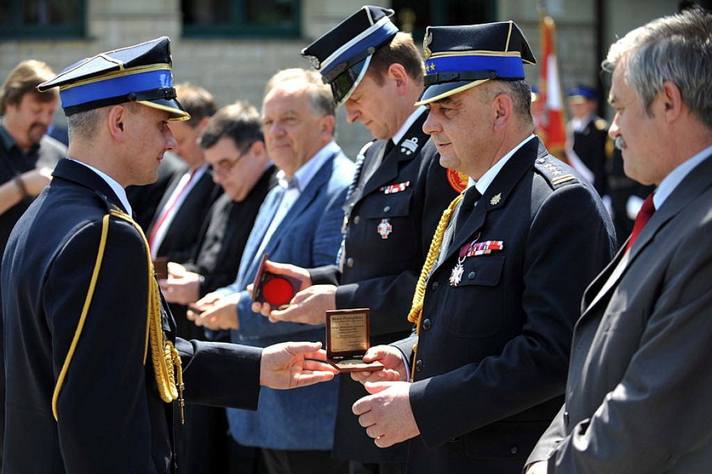Strażackie odznaki i medale