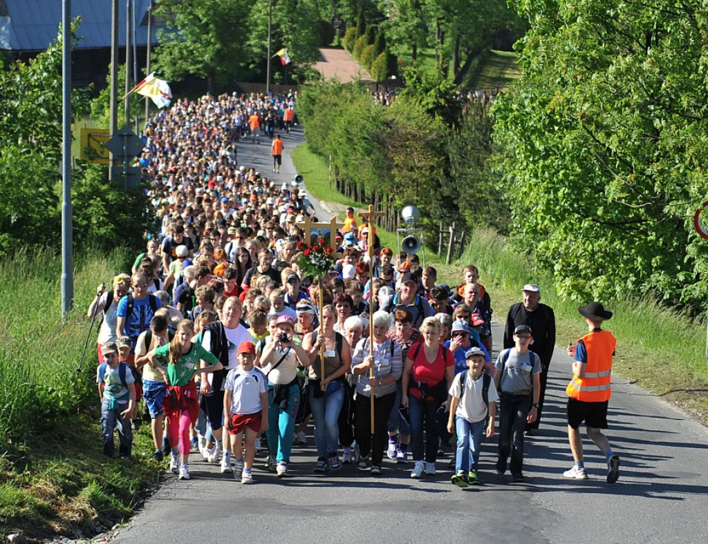 XVII Pielgrzymka Sursum Corda: Z żarem w sercu i z nieba