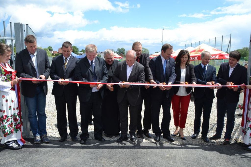 Nowe boisko i scena w Rogoźniku