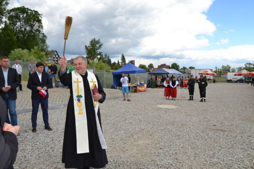 Nowe boisko i scena w Rogoźniku