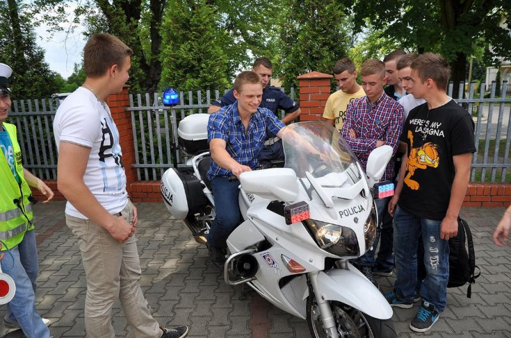 Nowotarscy kadeci w katowickiej szkole policji