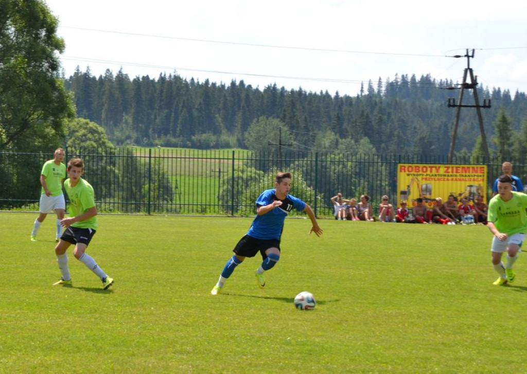 Boisko sportowe w Pyzówce zostało oficjalnie otwarte