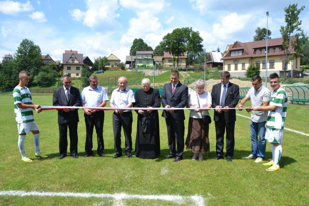 Boisko sportowe w Pyzówce zostało oficjalnie otwarte