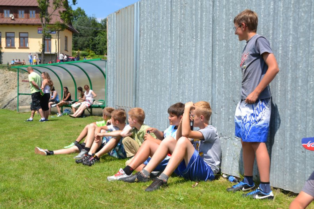 Boisko sportowe w Pyzówce zostało oficjalnie otwarte