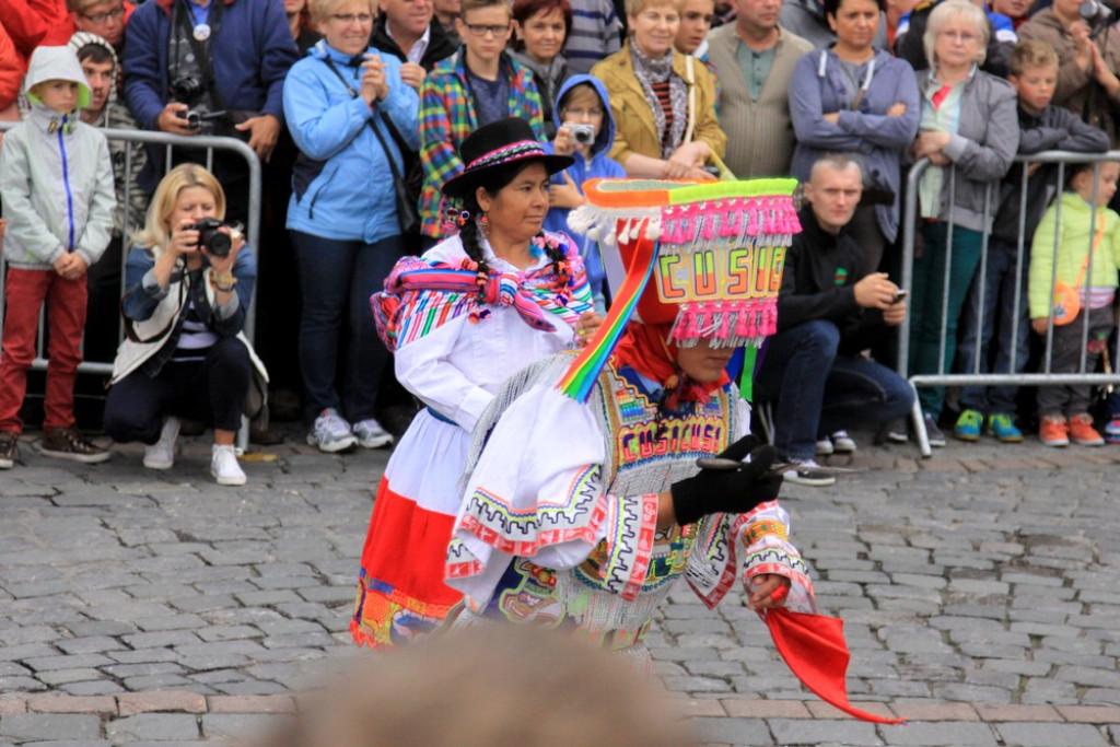 Korowód na początek festiwalu