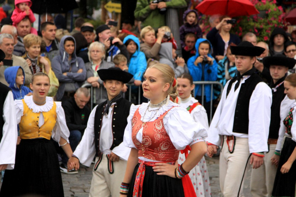 Korowód na początek festiwalu
