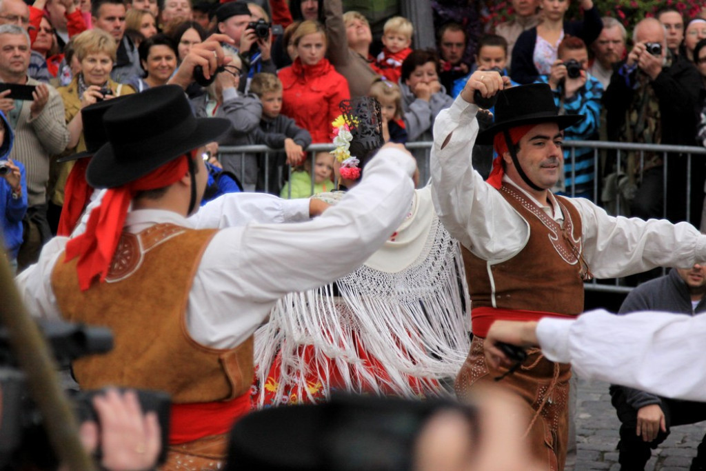 Korowód na początek festiwalu