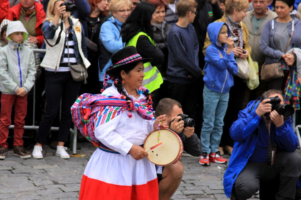 Korowód na początek festiwalu