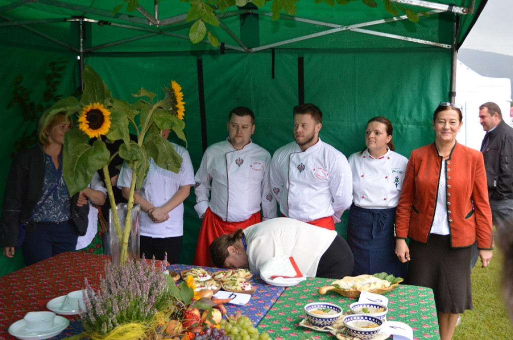 Polaniarski osod w deszczu
