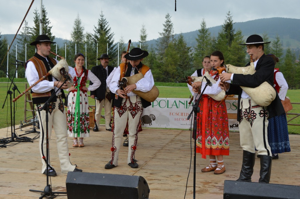Polaniarski osod w deszczu