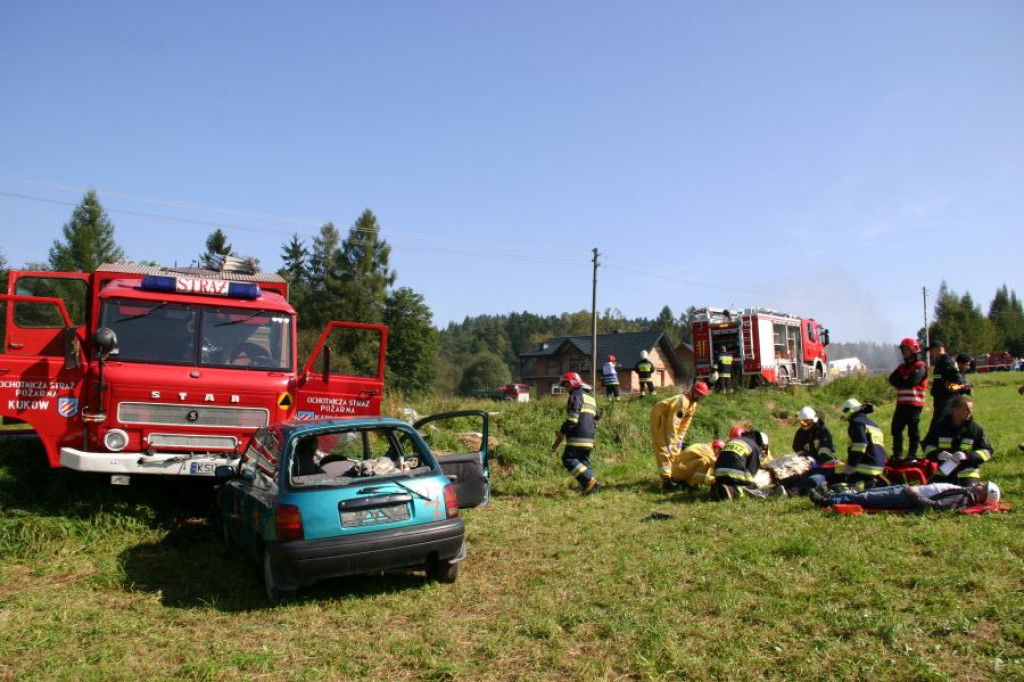 Manewry strażackie w Bystrej